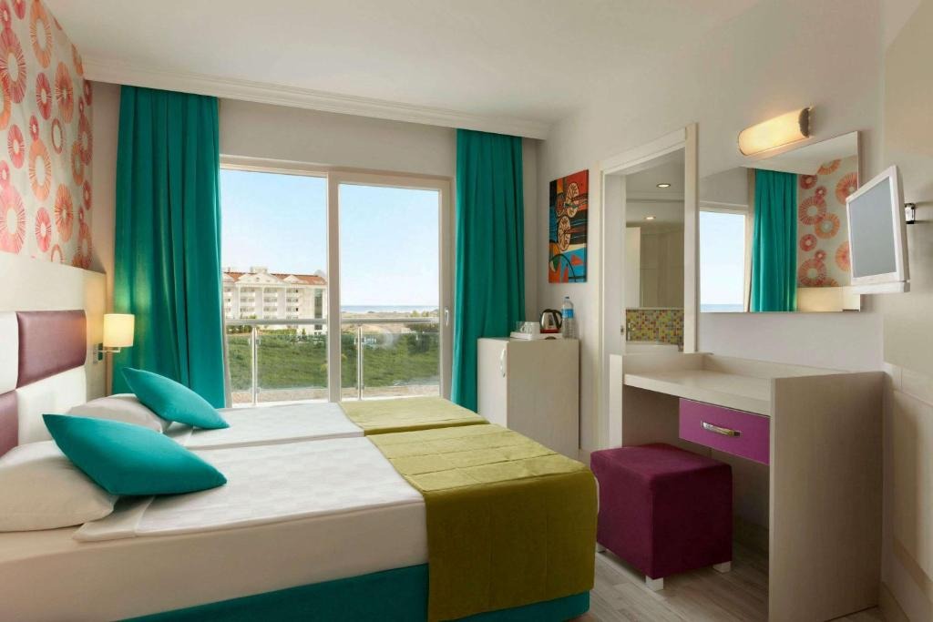 هتل رادما ریزورت ساید